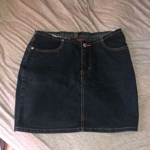 denim skirt